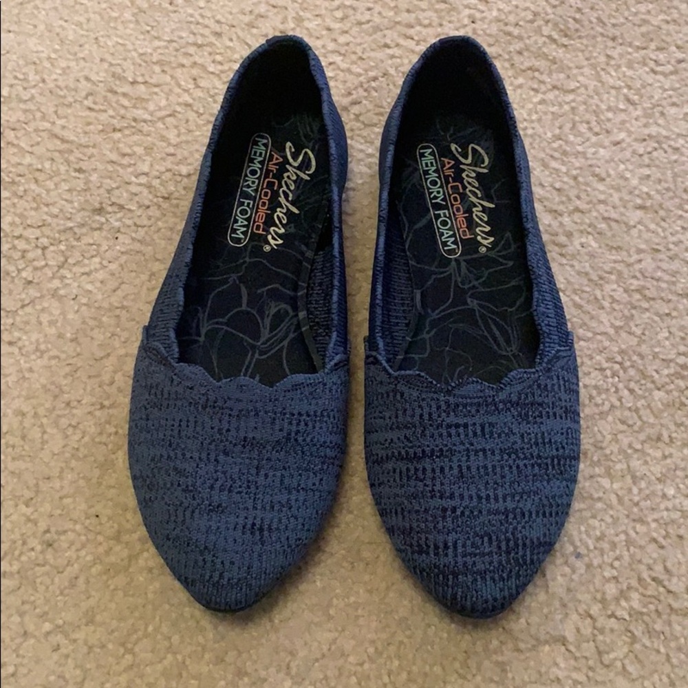 Fashion Knits with Air-cooled Memory Foam